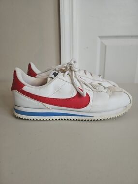 Nike Cortez Leather Varsity Red, White, and Blue Youth Size 6 Womens 6.5